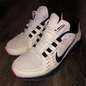 Nike Lunar Edge Trainers